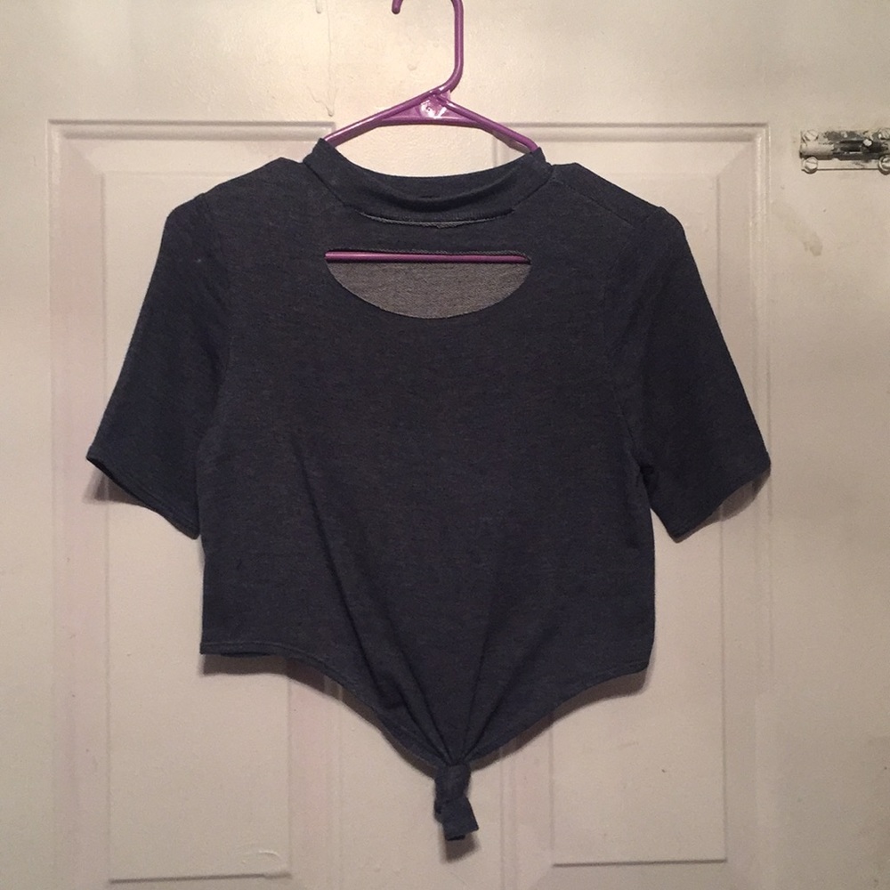 Crop top with knot